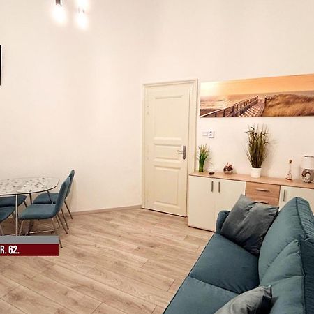 Little Americas Music Academy Apartments ブダペスト エクステリア 写真